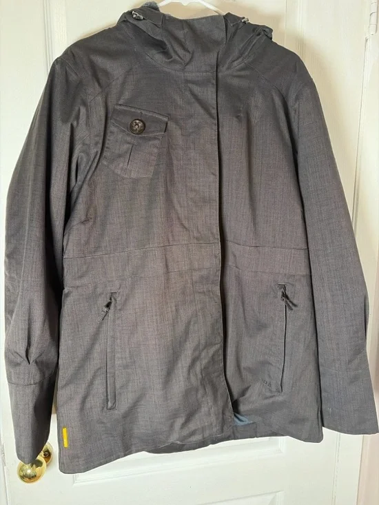 Lolë “Reflexe Softshell” Jacket - Picture 2 of 5